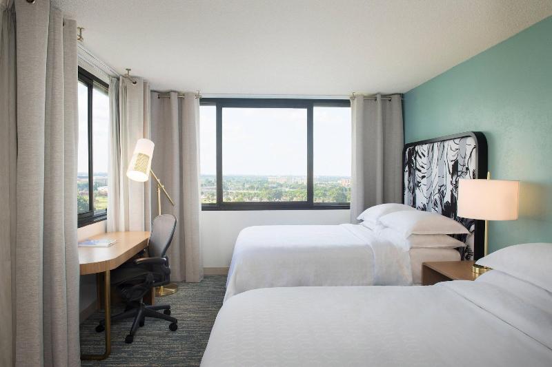 Stay in style at Sheraton Miami Airport & Executive Meeting Center