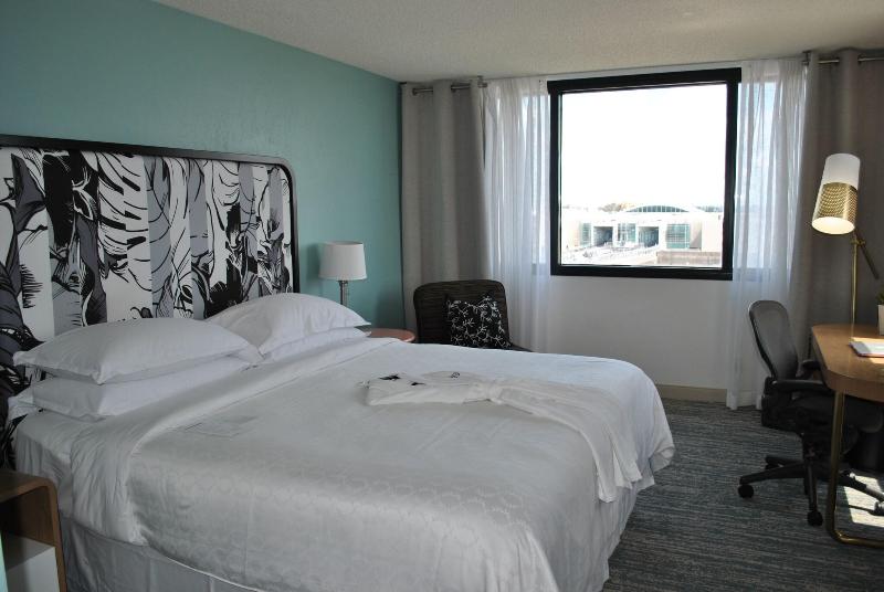 Stay in style at Sheraton Miami Airport & Executive Meeting Center