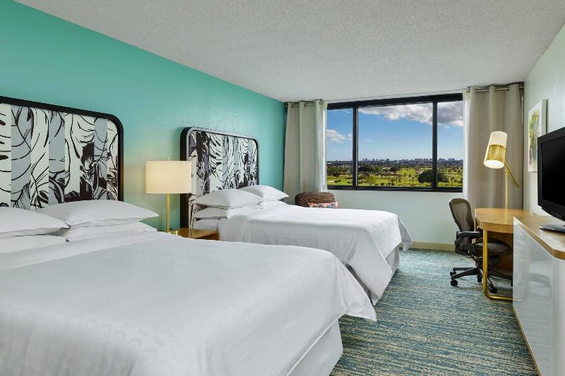 Stay in style at Sheraton Miami Airport & Executive Meeting Center