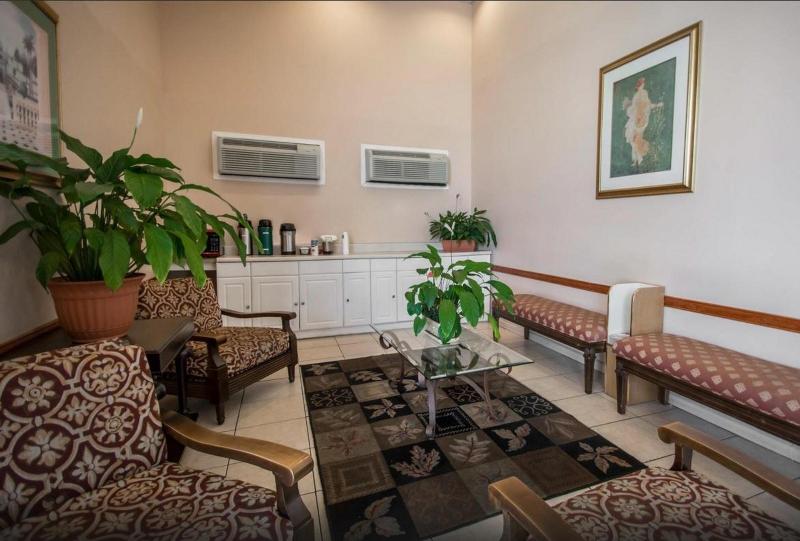 在meiguo.com看到的Quality Inn & Suites Eastgate的介绍图片