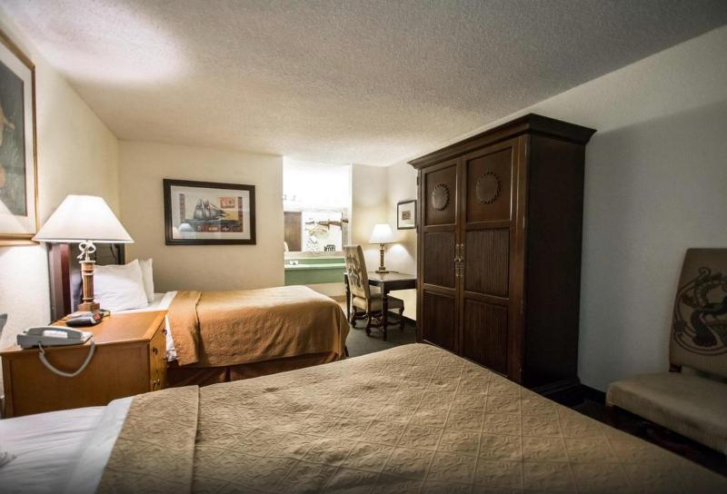 在meiguo.com看到的Quality Inn & Suites Eastgate的介绍图片