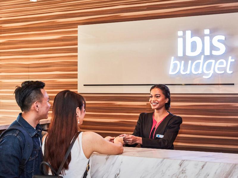 Ibis Budget Singapore Crystal — general view