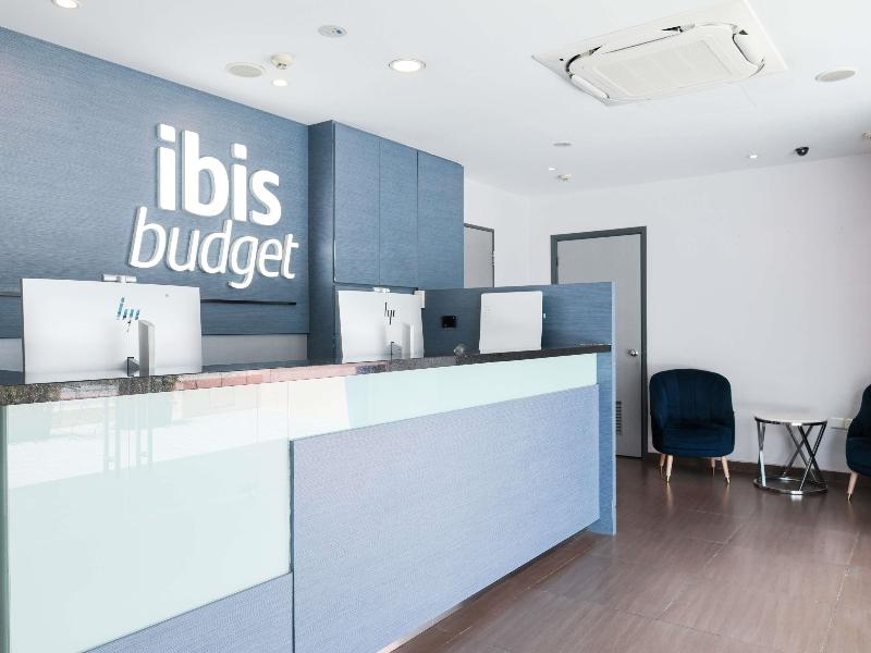 Ibis Budget Singapore Tulip image