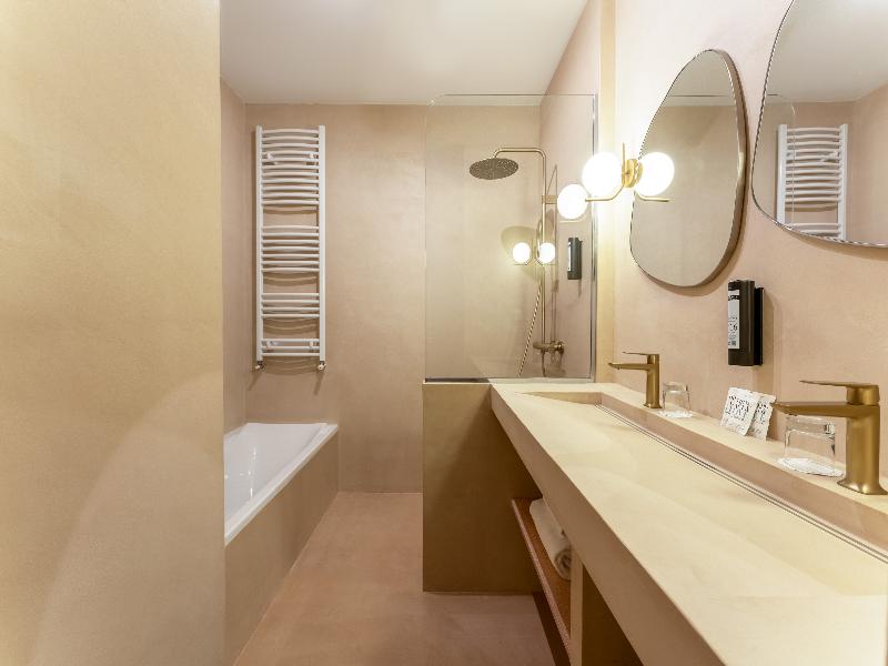 Hotel La Magnaneraie - Najeti image