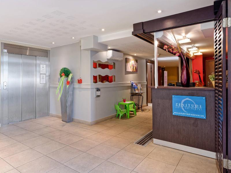 Comfort Aparthotel Six-Fours image