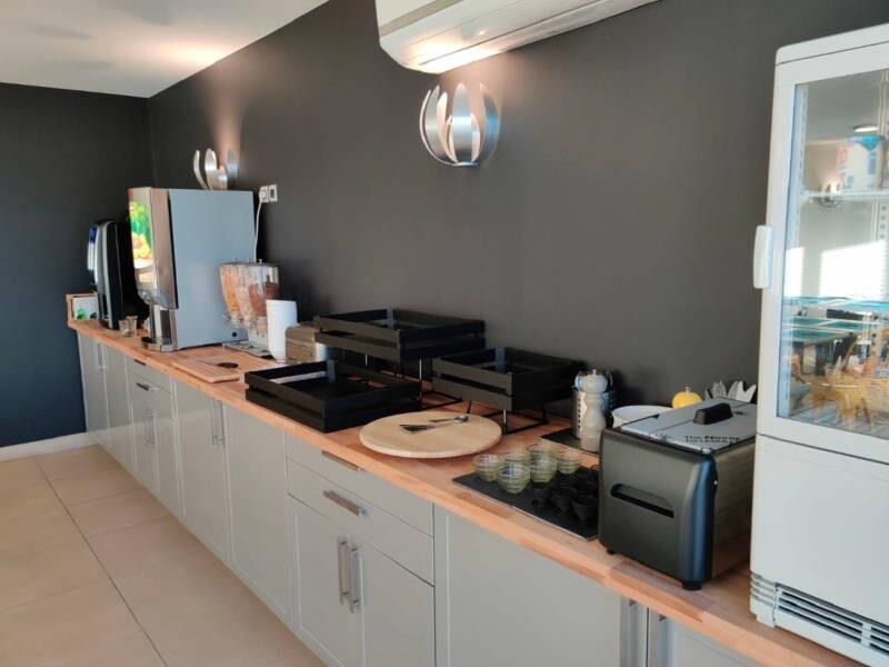 Comfort Aparthotel Six-Fours image