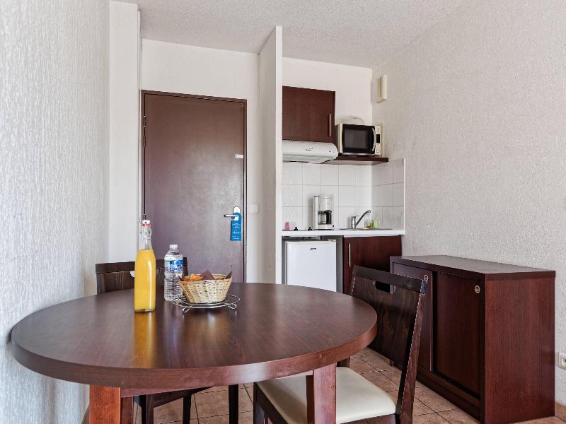 Comfort Aparthotel Six-Fours image