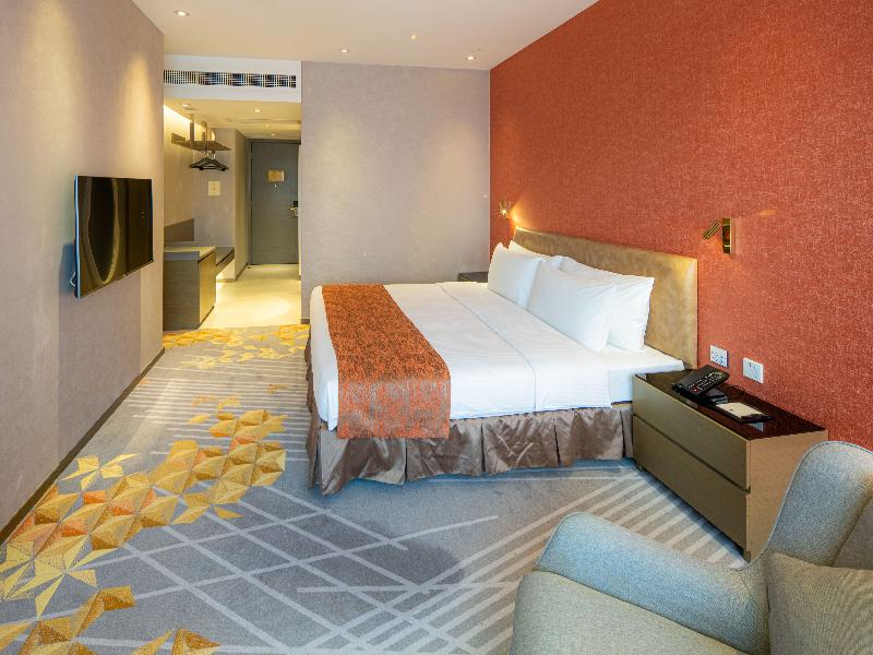Grand Emperor Hotel image