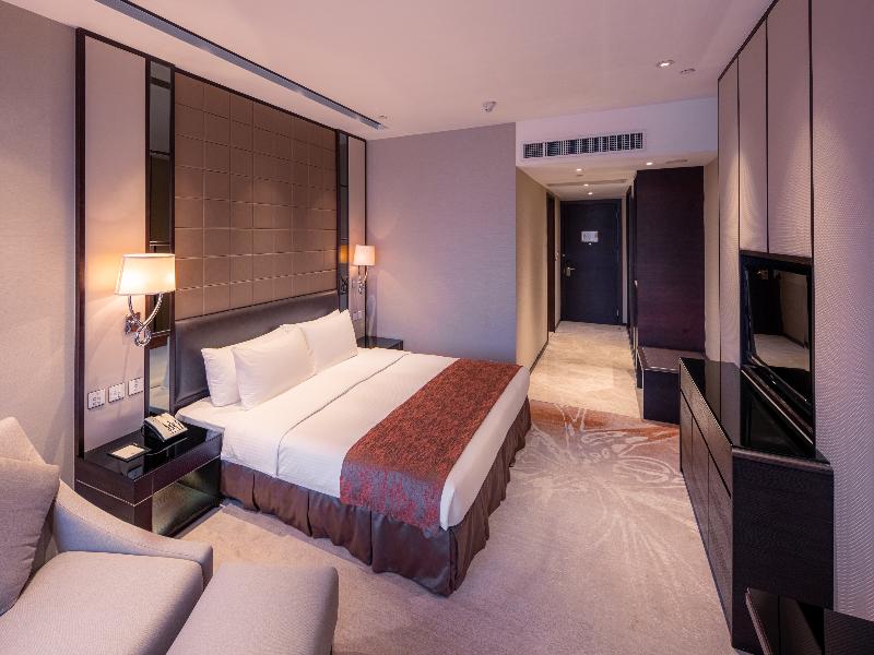 Grand Emperor Hotel image