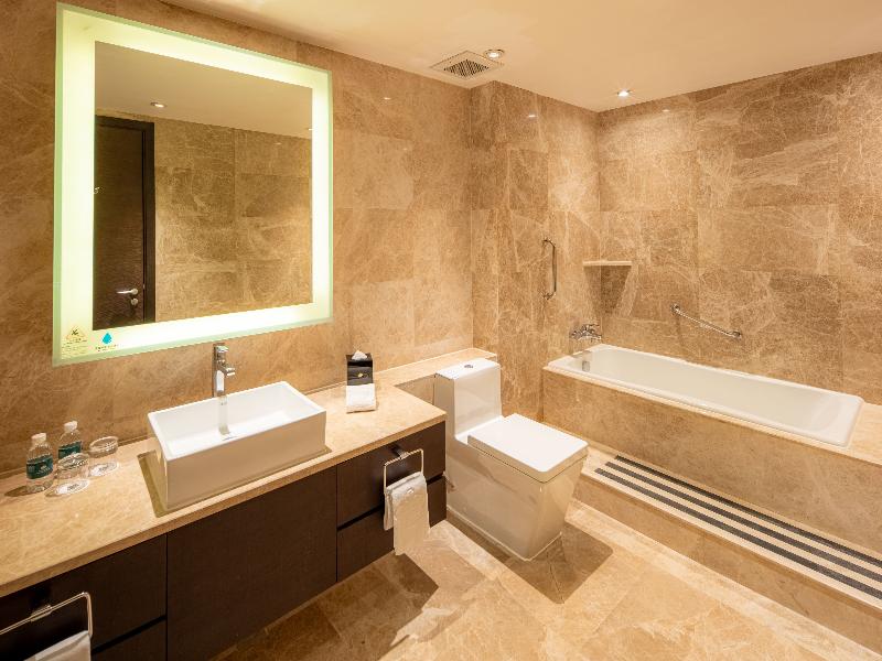 Grand Emperor Hotel image