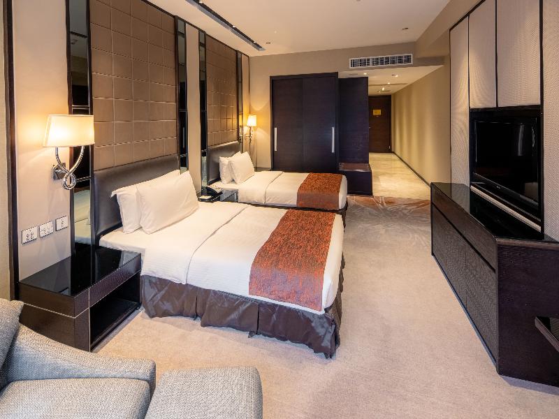 Grand Emperor Hotel image