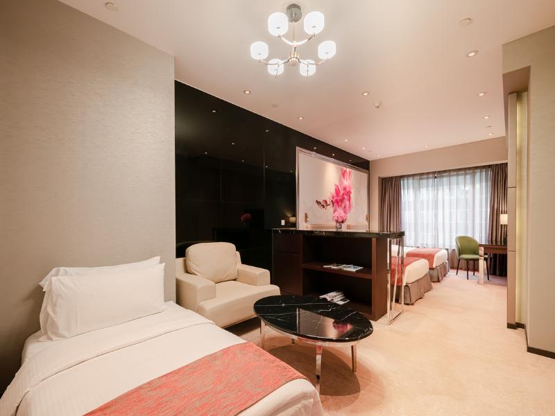 Grand Emperor Hotel image