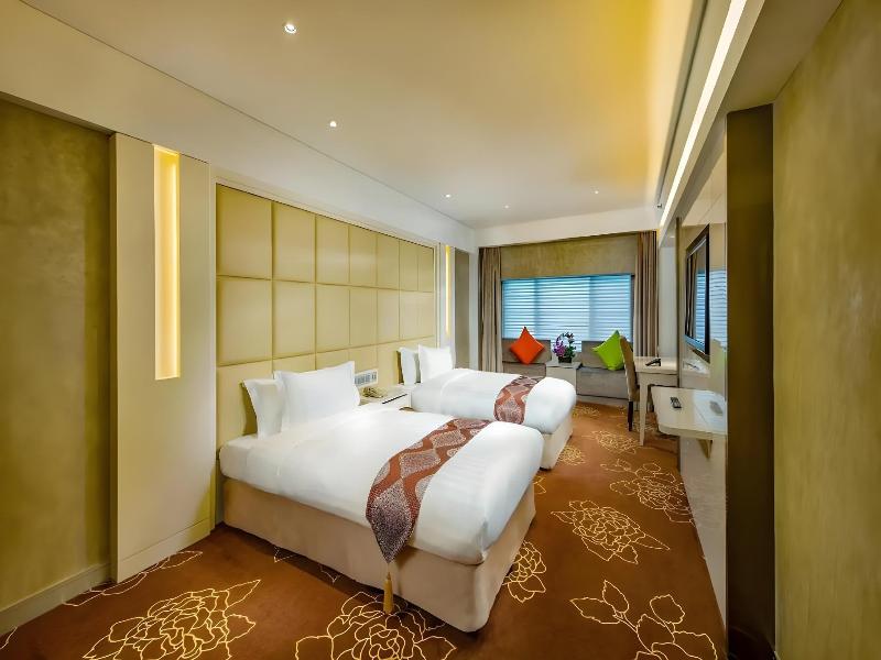 Rio Hotel & Casino image