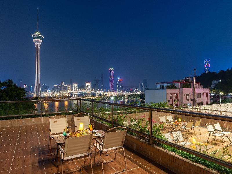 Riviera Hotel Macau image
