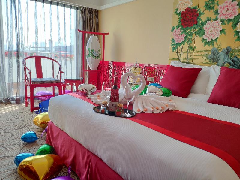 Riviera Hotel Macau image