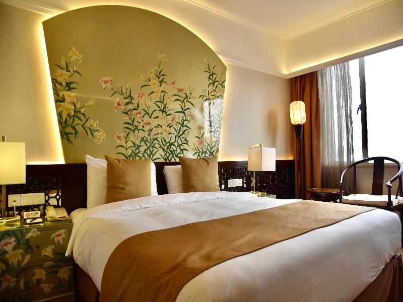 Riviera Hotel Macau image