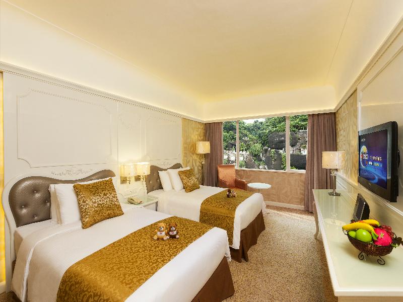 Riviera Hotel Macau image