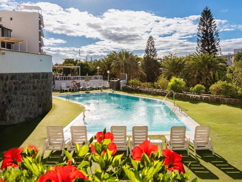 Apartahotel Folias image