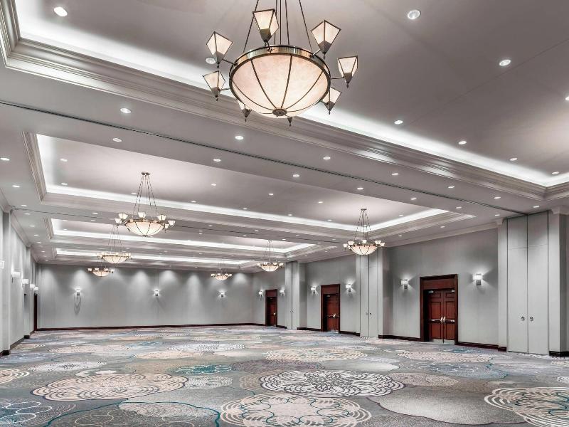 Sheraton Toronto Airport Hotel & Conference Center image