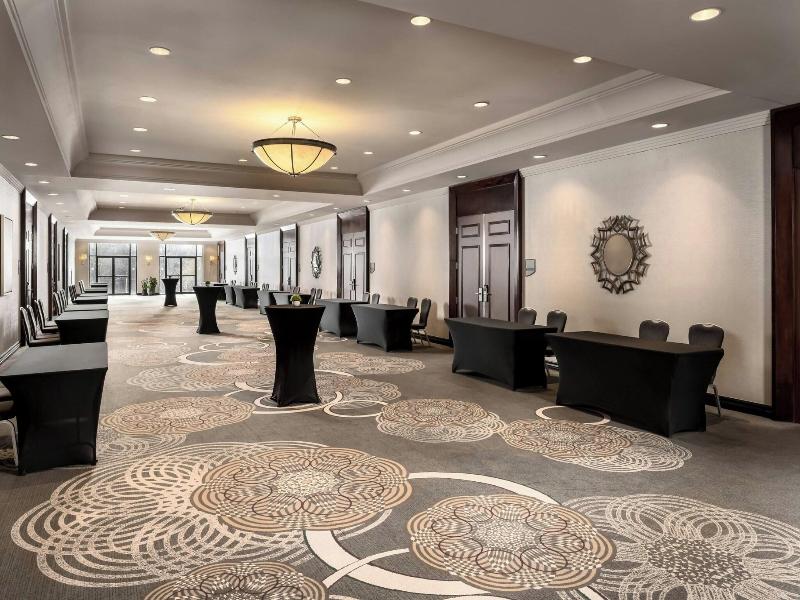 Sheraton Toronto Airport Hotel & Conference Center image