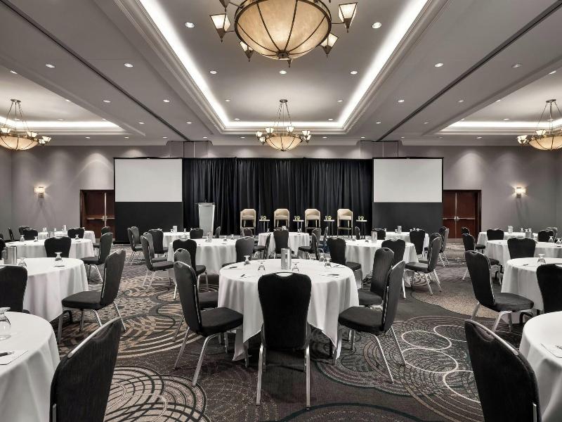 Sheraton Toronto Airport Hotel & Conference Center image
