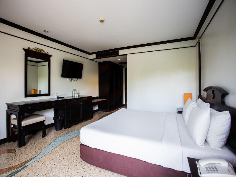 Golden Beach Resort image