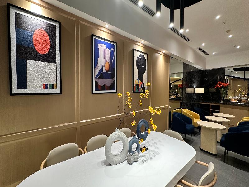 Ramada by Wyndham Bangkok Sukhumvit 11 image