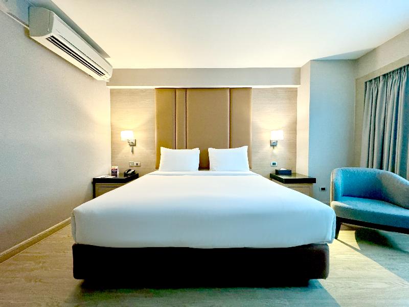 Ramada by Wyndham Bangkok Sukhumvit 11 image