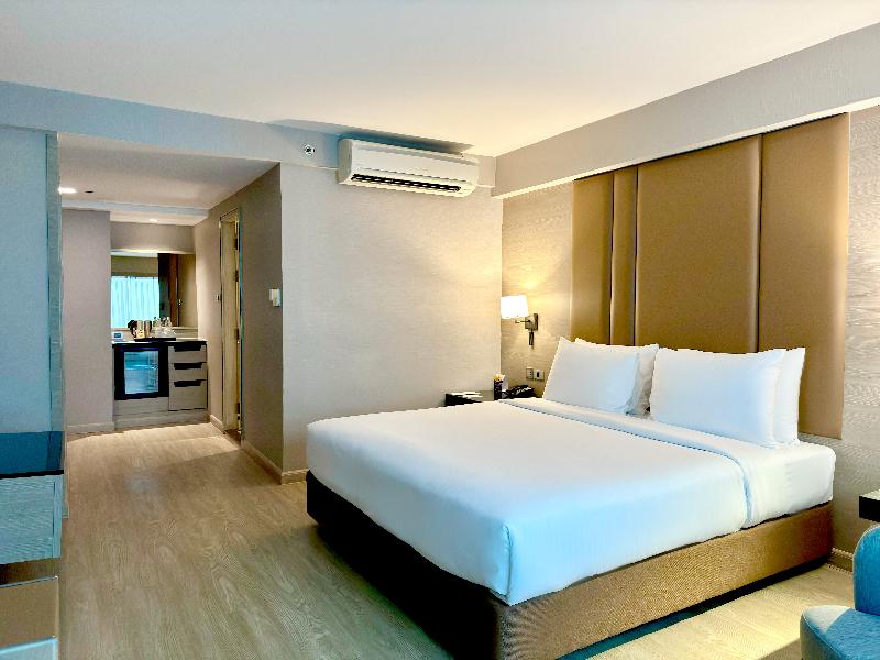Ramada by Wyndham Bangkok Sukhumvit 11 image