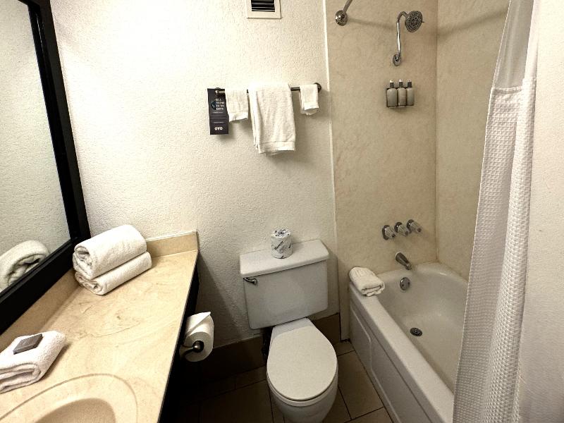 OYO Hotel and Casino Las Vegas image