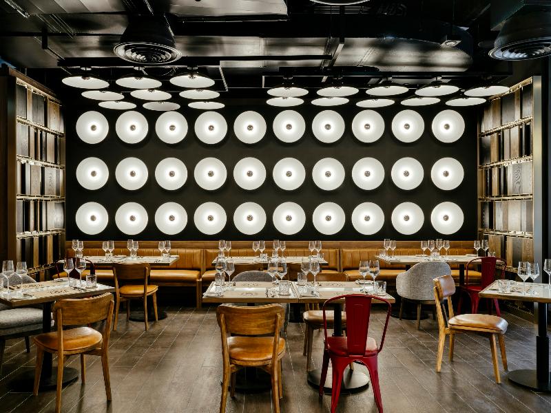 voco Bangkok Hotel Surawong, by IHG image