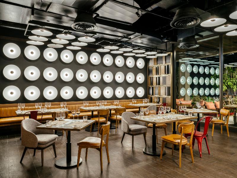 voco Bangkok Hotel Surawong, by IHG image