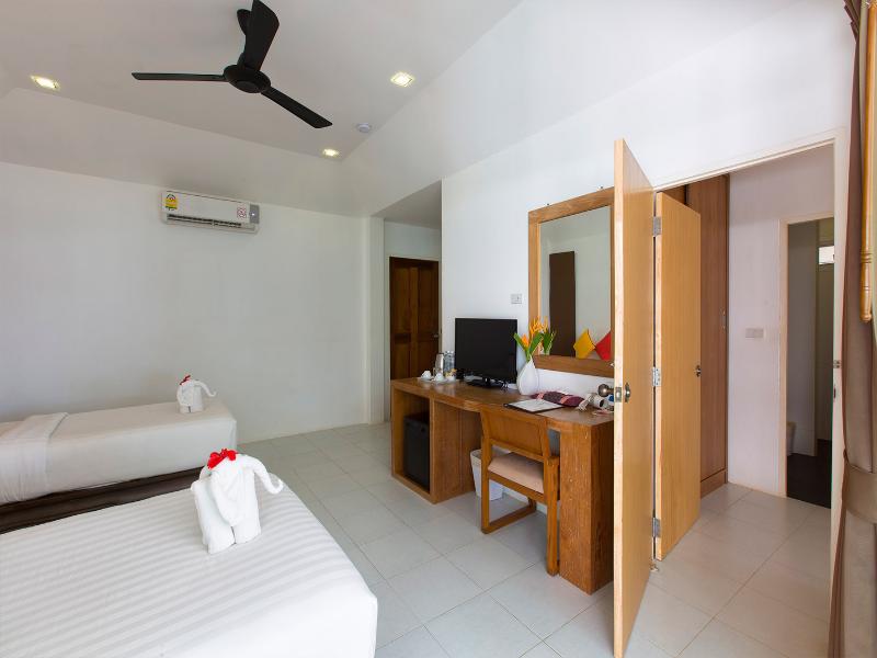 Phi Phi Bayview & Premier Resort image