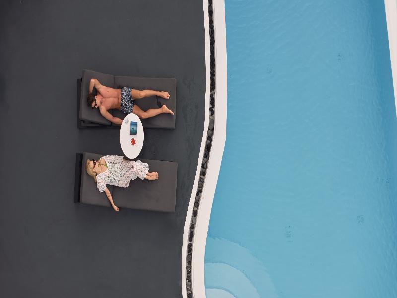 Cosmopolitan Suites image