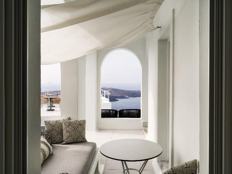 Cosmopolitan Suites image