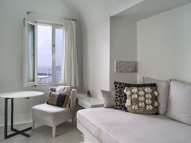 Cosmopolitan Suites image