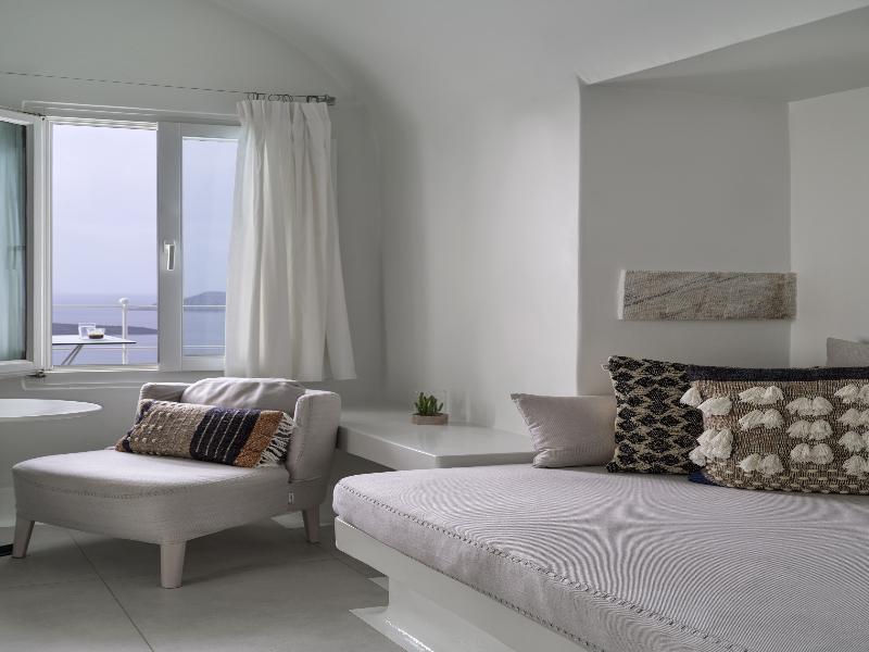 Cosmopolitan Suites image