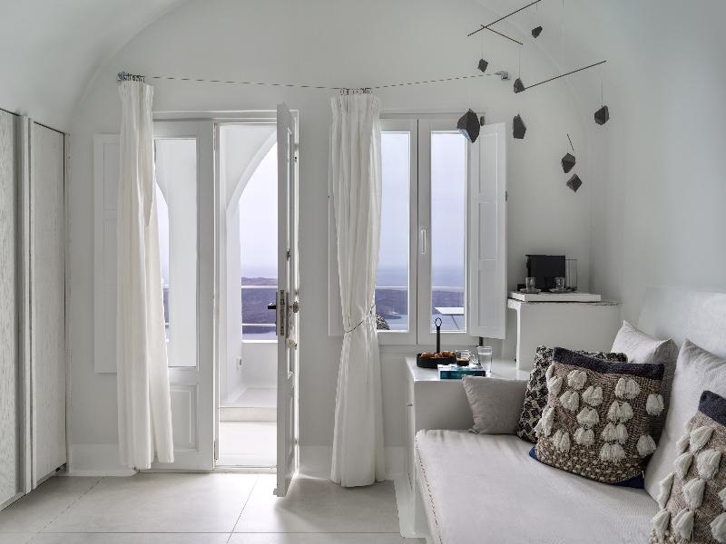 Cosmopolitan Suites image