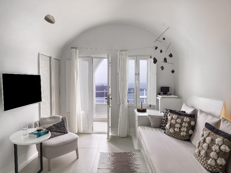 Cosmopolitan Suites image
