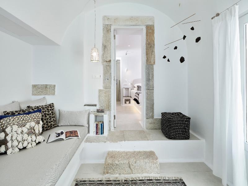 Cosmopolitan Suites image
