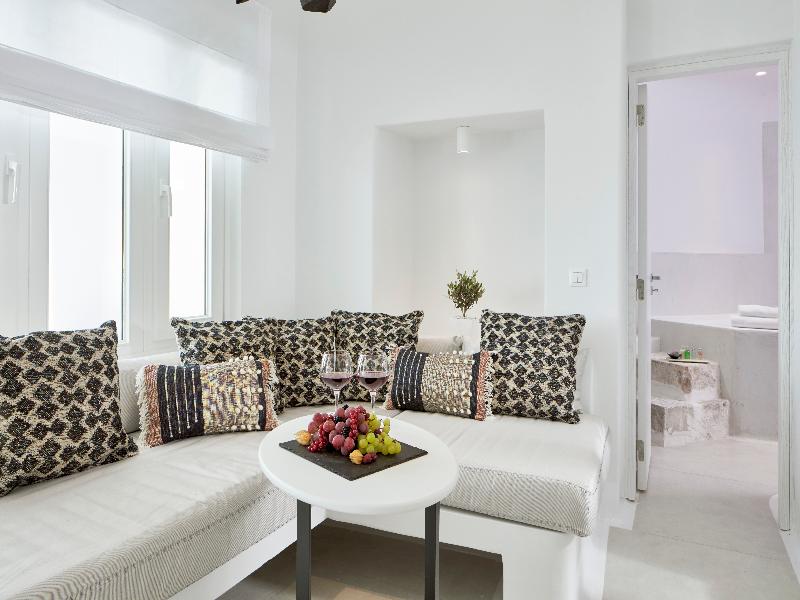 Cosmopolitan Suites image