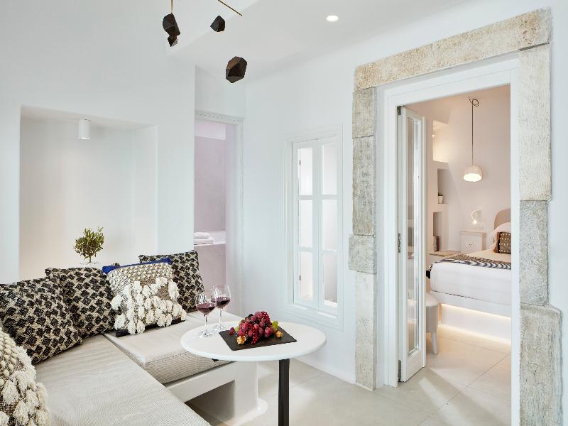 Cosmopolitan Suites image