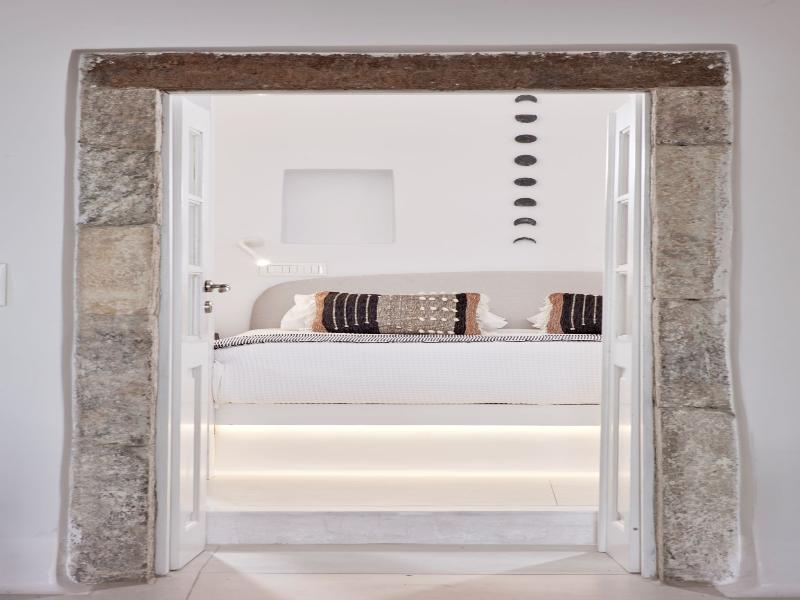 Cosmopolitan Suites image