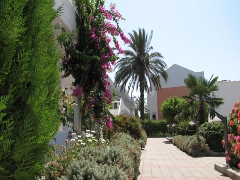 Valsamis Aparthotel
