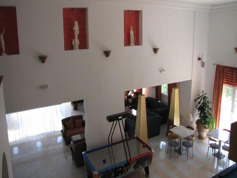 Valsamis Aparthotel