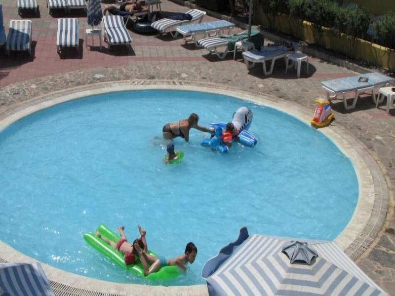Valsamis Aparthotel