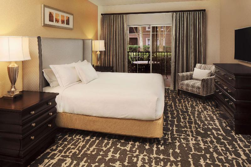 Hilton Grand Vacations Club Tuscany Village Orland image