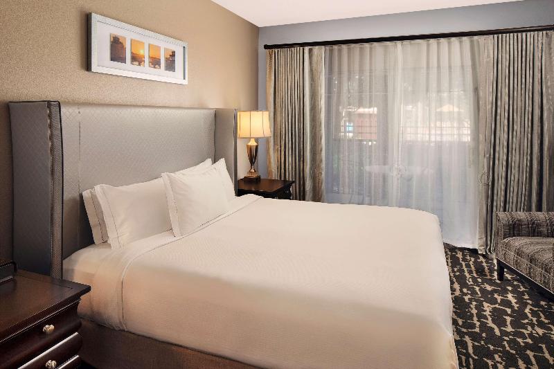 Hilton Grand Vacations Club Tuscany Village Orland image