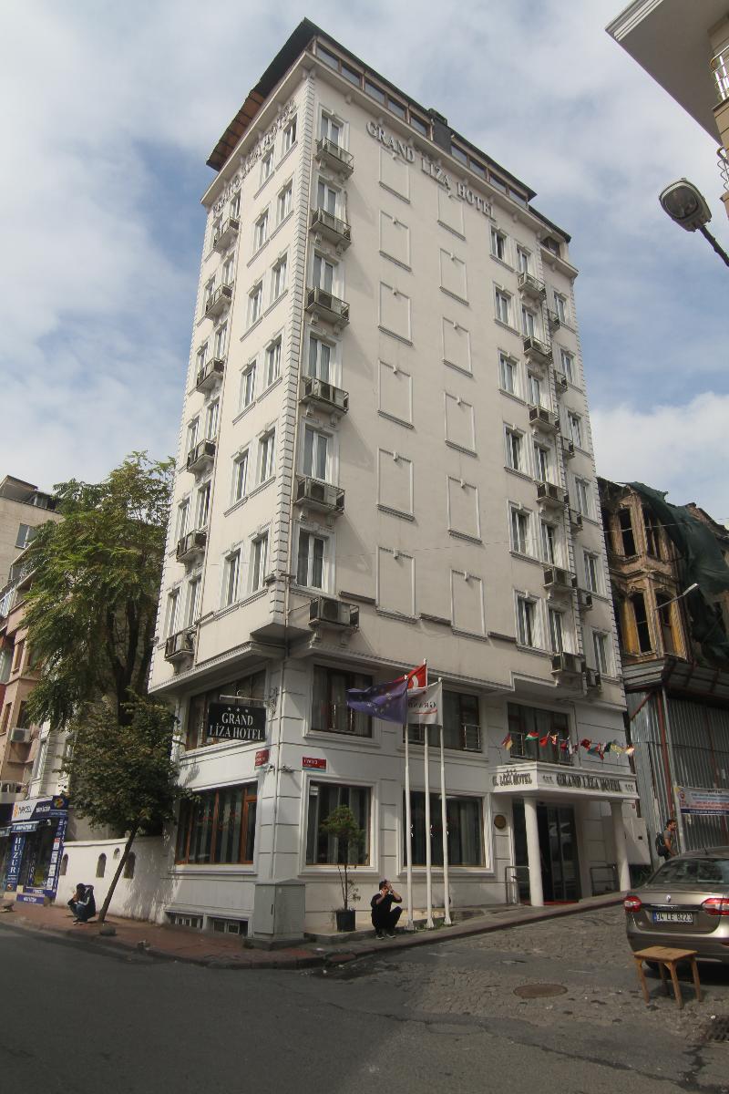 Grand Liza Hotel image