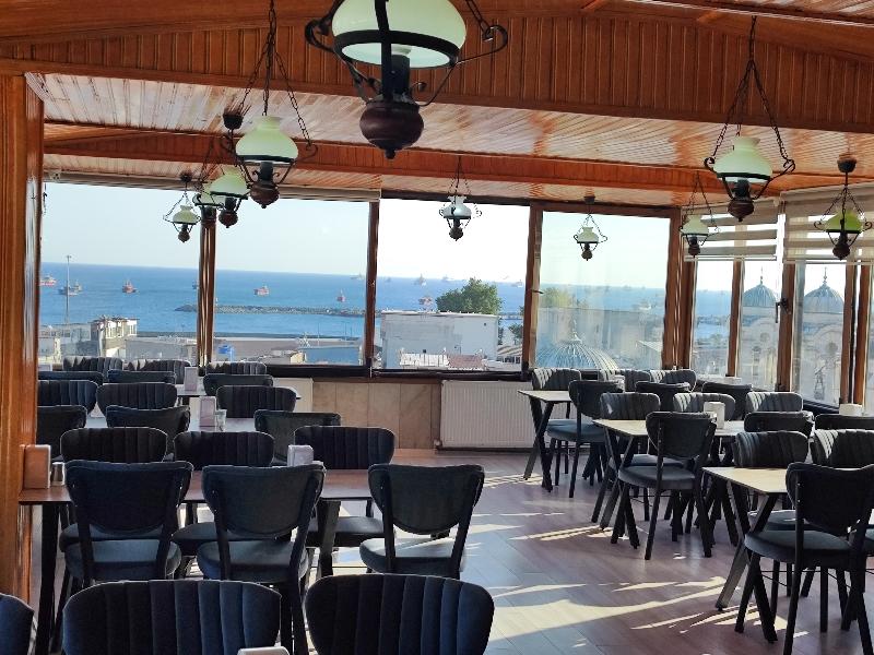 Grand Liza Hotel image